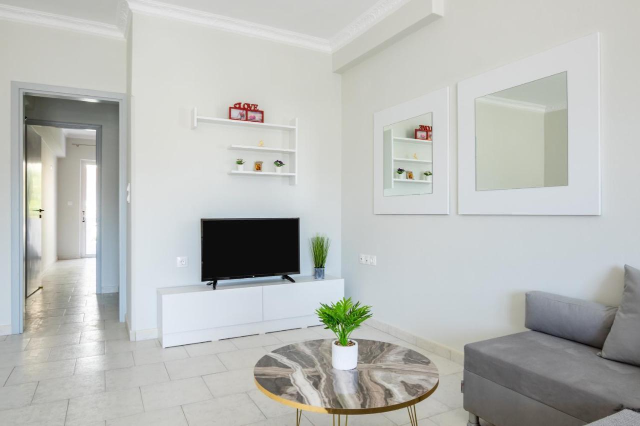 Lilis Apartment 3 Karpathos Ngoại thất bức ảnh